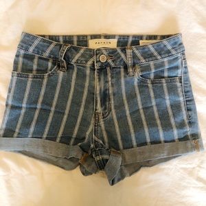 Pacsun high waisted / denim shorts / size 25